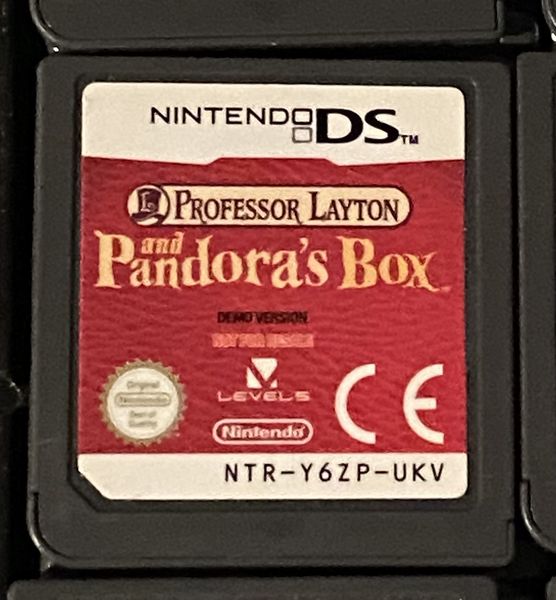 File:NTR-Y6ZP-0-cart front.jpg