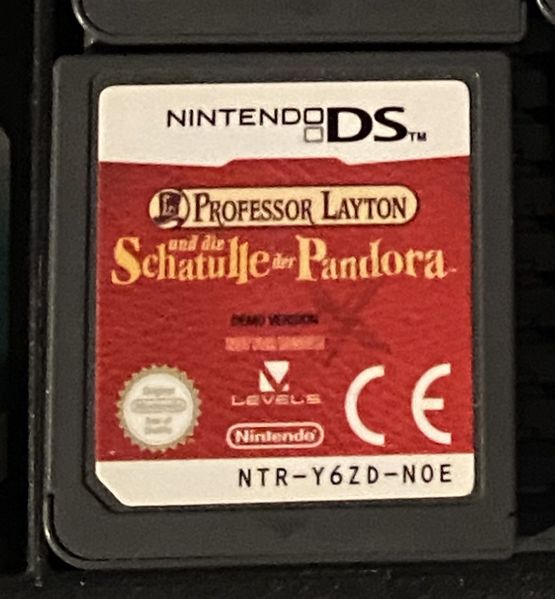 File:NTR-Y6ZD-0-cart front.jpg